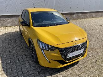 Peugeot 208 GT-Line picture 7