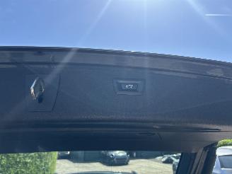 BMW 3-serie Touring 318i M sport edition HUD TREKH?AAK picture 9