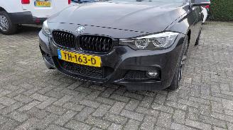 skadebil auto BMW 3-serie 318i m sport pano  leer 2018/8
