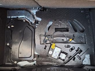 Renault Clio 1.6 hybrid   117pk  leer navi  automaat picture 13