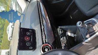 Mazda 2 1.5i 90pk navi  clima picture 9