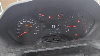 Peugeot Partner 1.5 hdi  131pk  automaat 3 persoons   navi picture 5