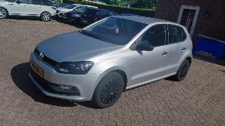 Auto incidentate Volkswagen Polo 1.0i  60pk   airco 5drs 2016/5