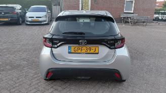 Toyota Yaris 1.5 hybrid  92pk  navi   clima picture 7