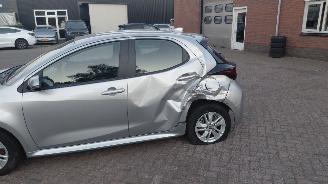 Toyota Yaris 1.5 hybrid  92pk  navi   clima picture 2