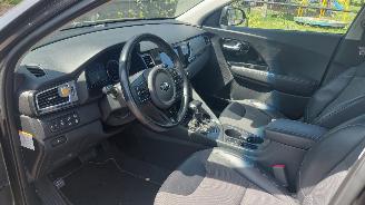Kia Niro 1.6 hybrid  77kw  automaat picture 8