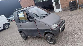 skadebil brommobiel Canta  200cc benzine 2002/1