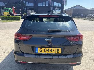 Kia Ceed 1.0 TURBO DYNAMMICLINE RIJDBAAR BOUWJAAR 2019 6700 EURO VAST picture 4