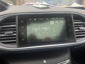 Peugeot 308 1.2 E- thp pano pdc navi camera picture 18