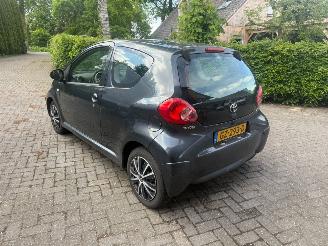 Toyota Aygo 1.0 picture 2