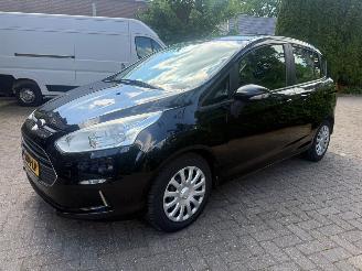 Damaged car Ford B-Max 1.0 AIRCO STOELVERWARMING  PDC TREKHAAK 2014/9