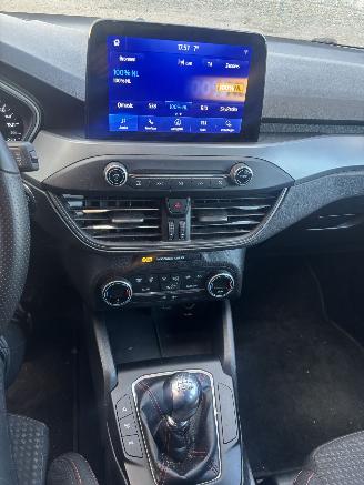 Ford Focus 1.0 ECOBOOST HYBRID ST LINE STYLE picture 14