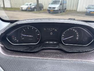 Peugeot 2008 1.2 VTI ACTIVE PACK picture 13