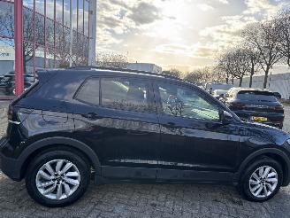 Volkswagen T-Cross 1.0tsi life picture 7