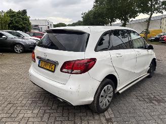 Mercedes B-klasse 220 picture 6