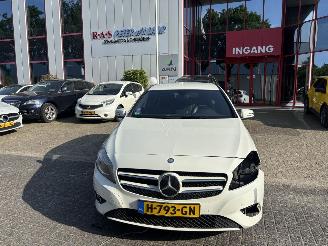 uszkodzony samochody osobowe Mercedes A-klasse A180 1.6 90 KW super nette auto 2013/3