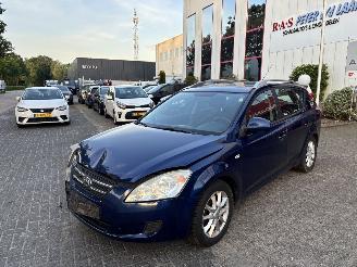 Kia Cee d 1.6 SPORTY WAGON picture 2