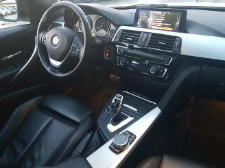 BMW 3-serie 320i High Executive Sport picture 22