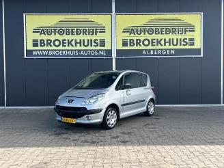 Peugeot 1007 1007 (KM), Hatchback 3-drs, 2004 / 2011 1.4 picture 9