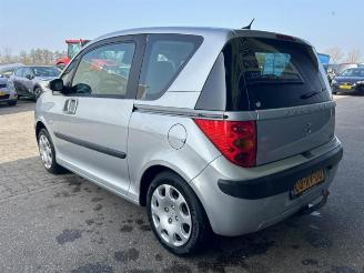 Peugeot 1007 1007 (KM), Hatchback 3-drs, 2004 / 2011 1.4 picture 3