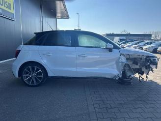 Audi A1 A1 Sportback (8XA/8XF), Hatchback 5-drs, 2011 / 2018 1.0 TFSI Ultra 12V picture 6