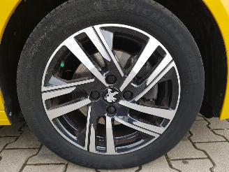 Peugeot 208 1.2 PureTech Allure Pack picture 32