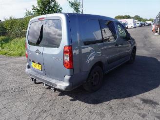 Citroën Berlingo 750 1.6HDIF 66KW LANG picture 1