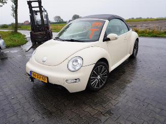 Volkswagen New-beetle Cabrio 2.0 picture 3