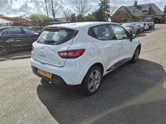 krockskadad bil machine Renault Clio 0.9 TCe 2013/6