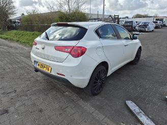 Vrakbiler auto Alfa Romeo Giulietta 1.4 TB 2011/10