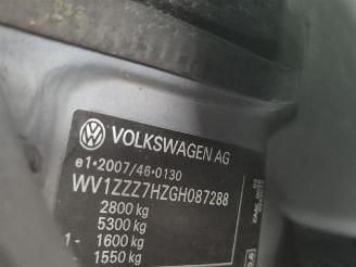 Volkswagen Transporter 2.0 TDi picture 10