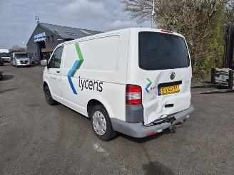 Volkswagen Transporter 2.0 TDi picture 2
