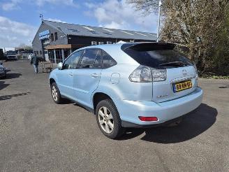 Lexus RX 300 picture 2