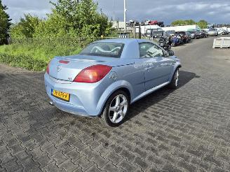 Auto incidentate Opel Tigra 1.3  CDTi 2006/4
