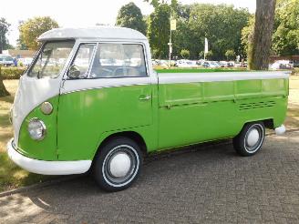 krockskadad bil bedrijf Volkswagen Viano T1 1974/1