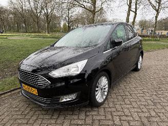 skadebil auto Ford C-Max  2015/1