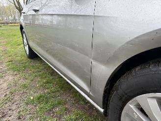 Volkswagen Golf  picture 10