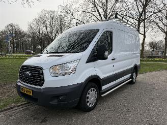 krockskadad bil auto Ford Transit  2019/1