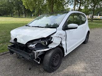 Avarii autoturisme Volkswagen Up!  2013/1