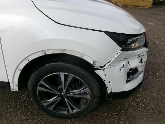 Nissan Qashqai 1.2 LE Sport - N-Connect picture 14
