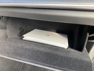 Skoda Superb Mild Hybrid 1.5 TSi MHEV Business Edition Automaat Kombi picture 23