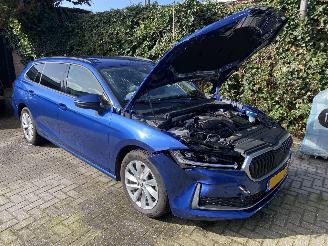 Skoda Superb Mild Hybrid 1.5 TSi MHEV Business Edition Automaat Kombi picture 37