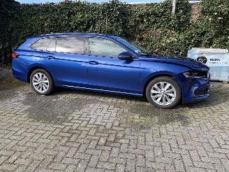 Skoda Superb Mild Hybrid 1.5 TSi MHEV Business Edition Automaat Kombi picture 26