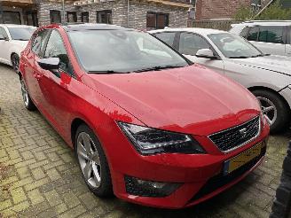 skadebil auto Seat Leon 1.8 FR Dsg HB Pano Leer 2015/3