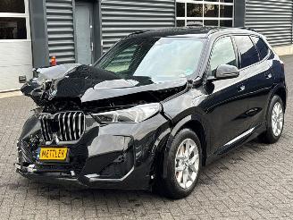 krockskadad bil auto BMW X1 xDrive 30e 1.5 TwinPower Turbo 12V SUV  Elektrisch Benzine 1.499cc 240kW (326pk) 4x4 2025/8