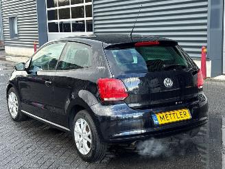 Volkswagen Polo 1.4 16V Hatchback  Benzine 1.390cc 63kW (86pk) FWD picture 3
