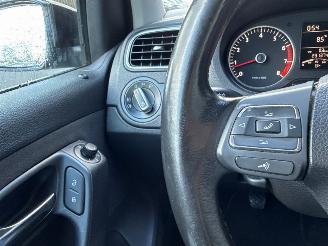 Volkswagen Polo 1.4 16V Hatchback  Benzine 1.390cc 63kW (86pk) FWD picture 17