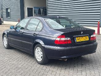 BMW 3-serie 316i 16V Sedan 4Dr Benzine 1.796cc 85kW (116pk) RWD picture 3