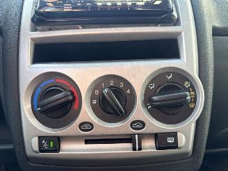 Hyundai Getz 1.4i 16V Hatchback  Benzine 1.399cc 71kW (97pk) FWD picture 15