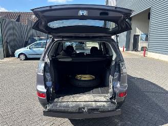 Mitsubishi Outlander 2.4 16V Mivec 4x2 SUV  Benzine 2.360cc 125kW (170pk) FWD picture 9